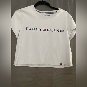 Tommy Hilifiger crop tee